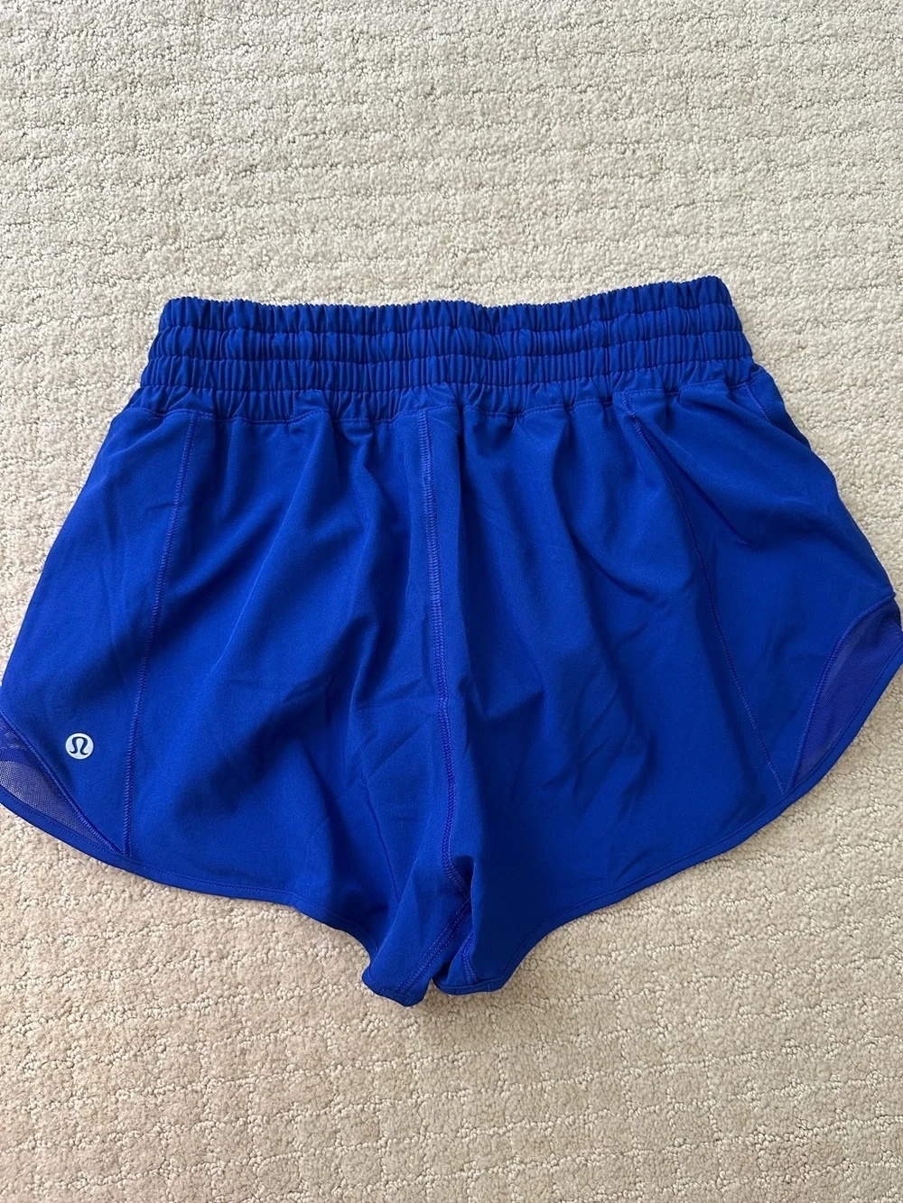 NWT Lululemon hotty hot high rise 2.5